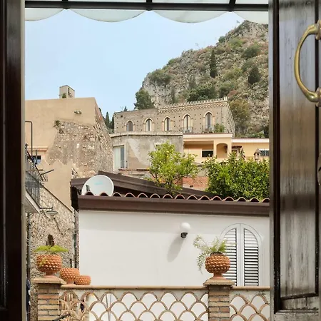 Holiday home Holiday 3 Taormina